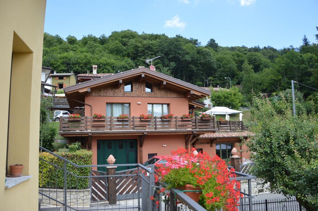 B&B La Piazzetta กาสติโญเน เด เปโปลี ภายนอก รูปภาพ