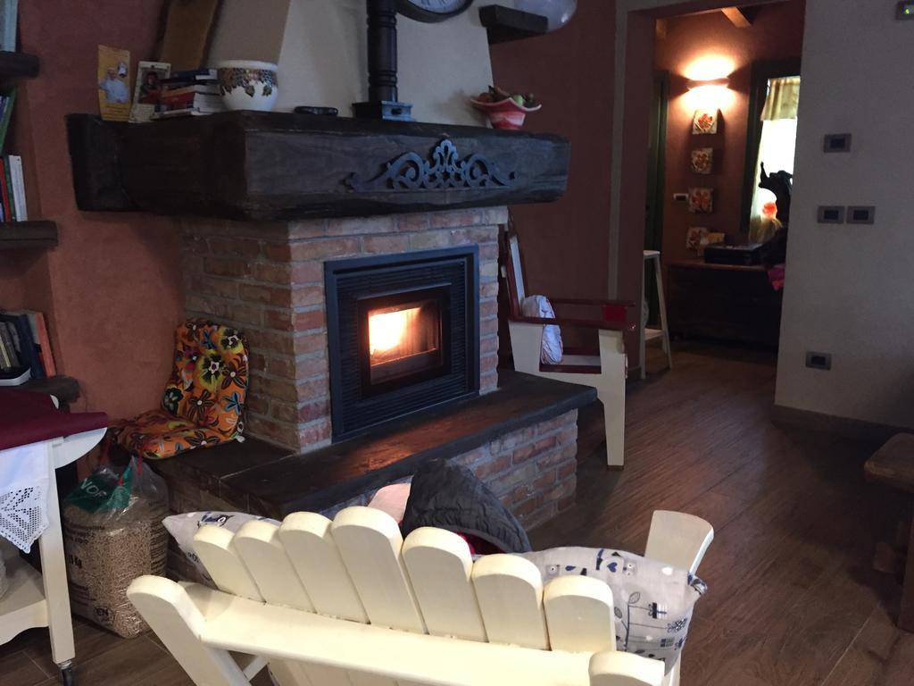 B&B La Piazzetta กาสติโญเน เด เปโปลี ภายนอก รูปภาพ