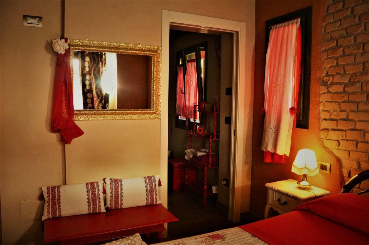 B&B La Piazzetta กาสติโญเน เด เปโปลี ภายนอก รูปภาพ